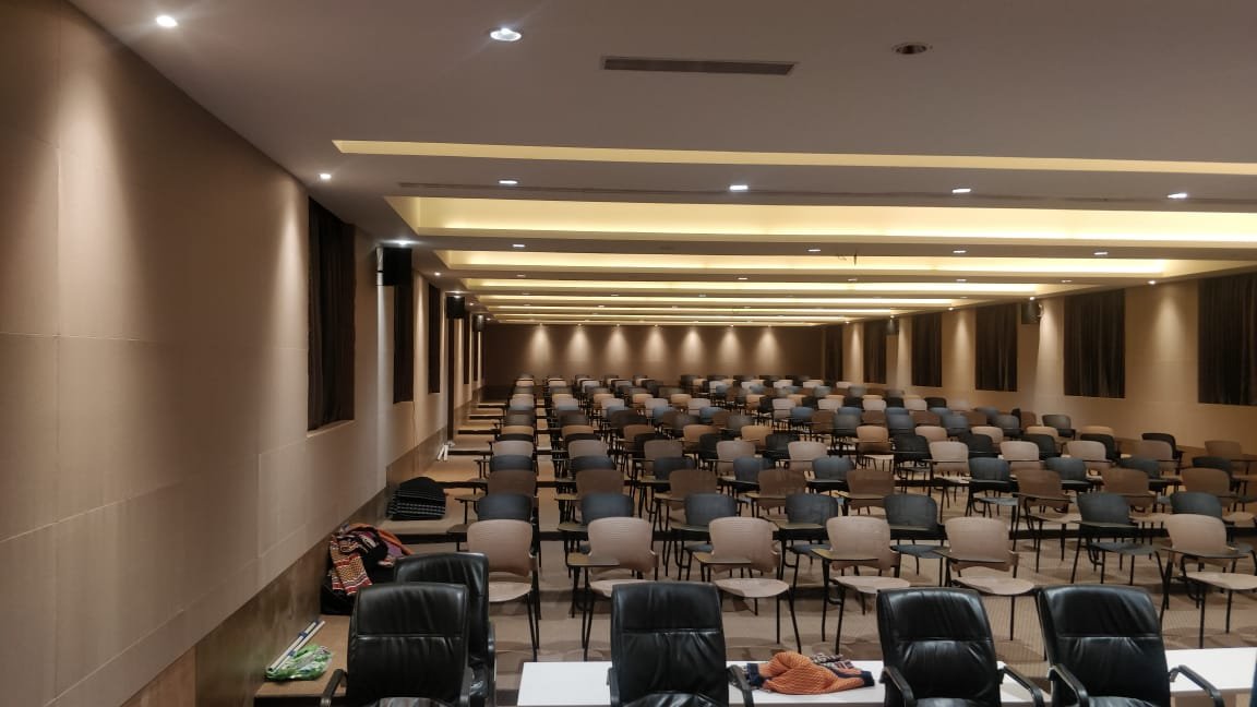 Institutional Auditorium Chairs manufacturers in India